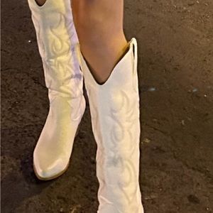 White cowgirl boots